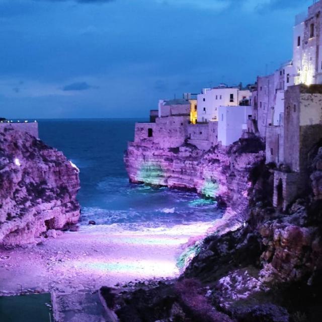 La Casa Di Giovanni Polignano a Mare Luaran gambar