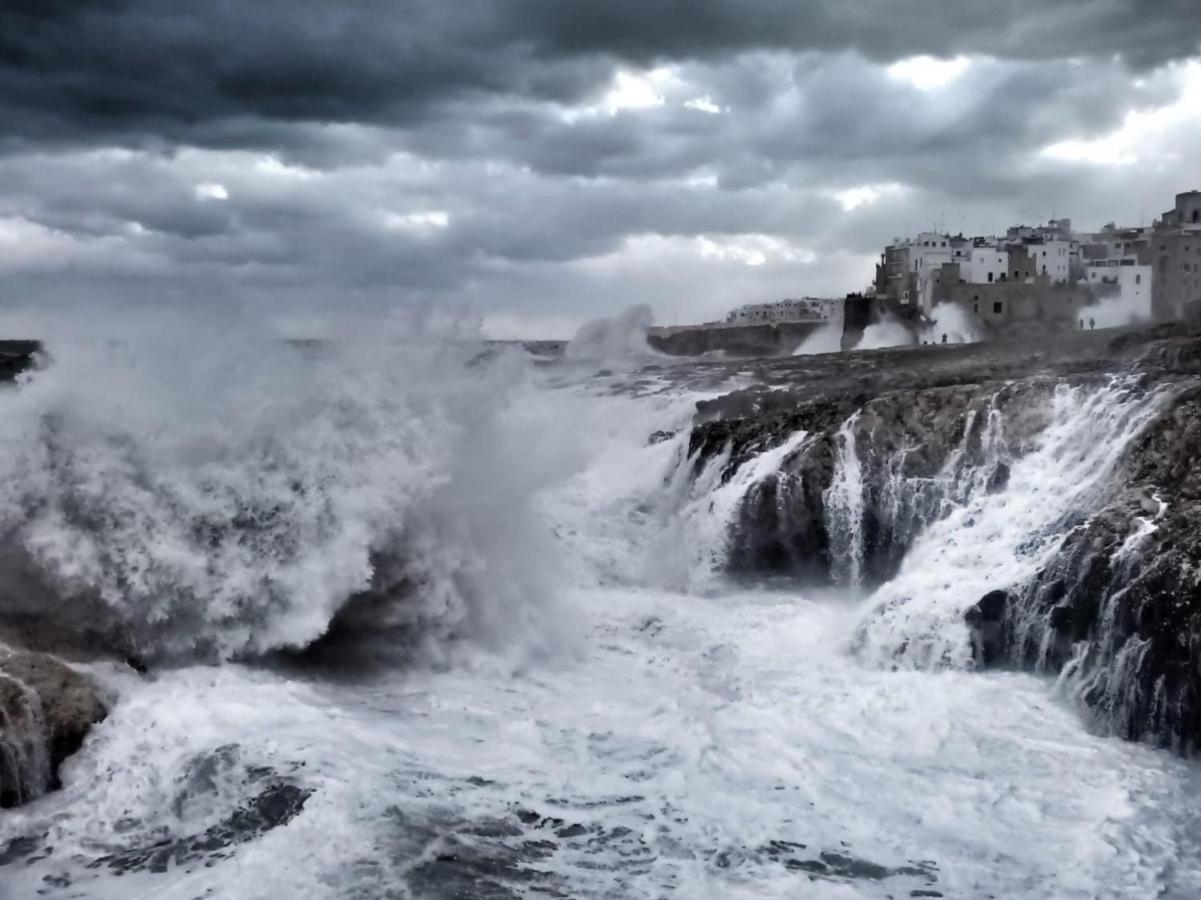 La Casa Di Giovanni Polignano a Mare Luaran gambar
